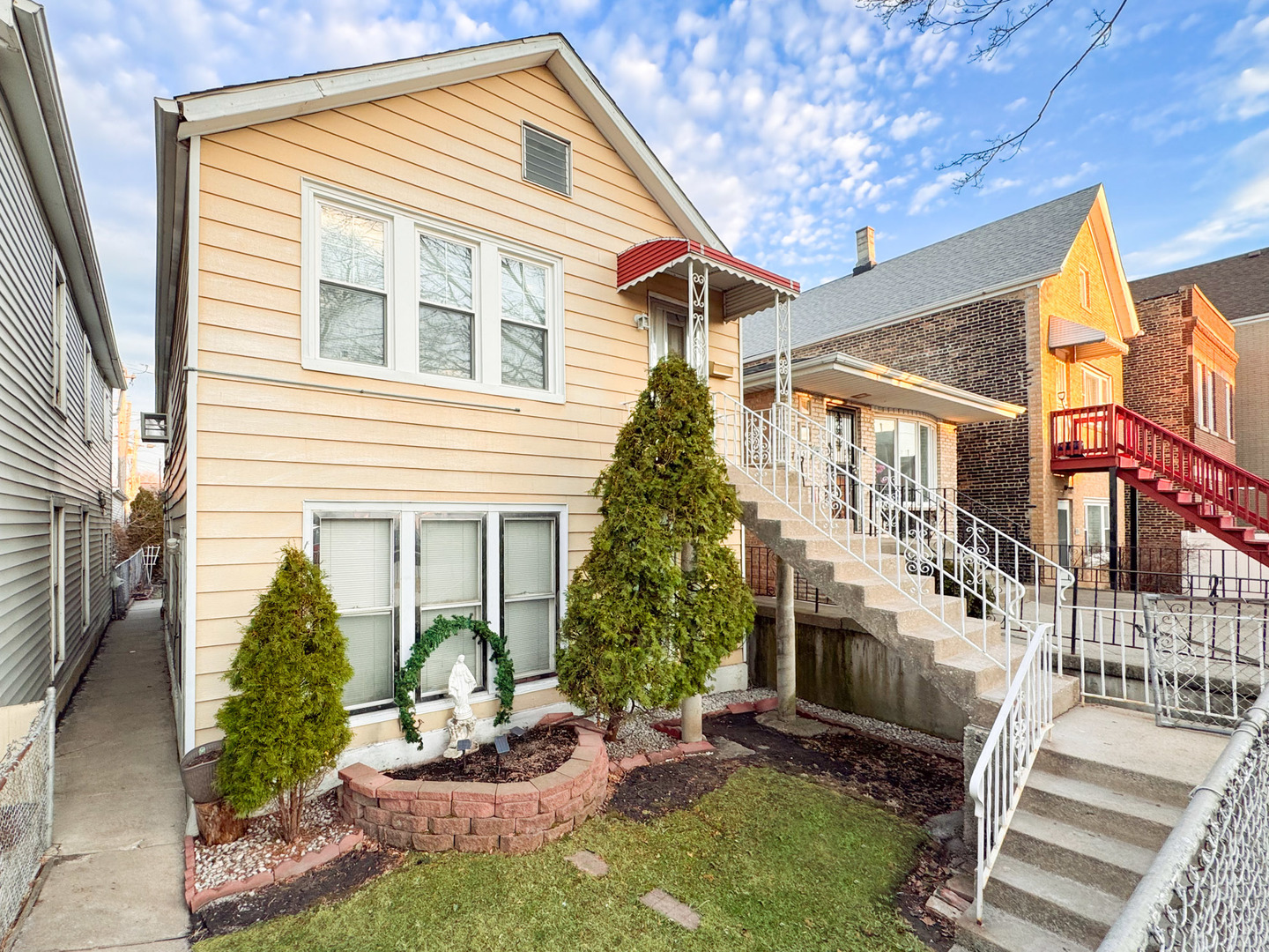 3147 S Throop Street