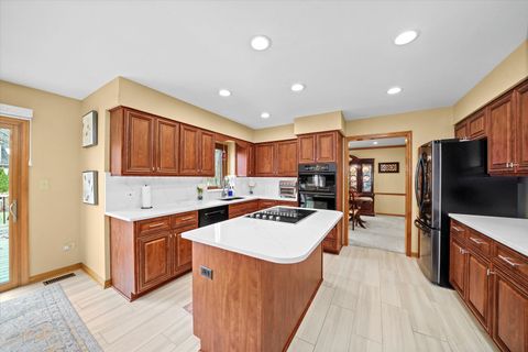 Tiny photo for 18 Newgate Avenue, Naperville, IL 60565 (MLS # 12549631)