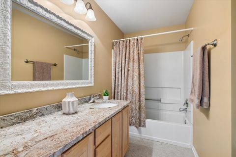 Tiny photo for 8 Orchid Court, Streamwood, IL 60107 (MLS # 12697912)
