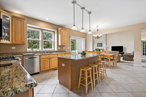 Tiny photo for 8 Orchid Court, Streamwood, IL 60107 (MLS # 12697912)