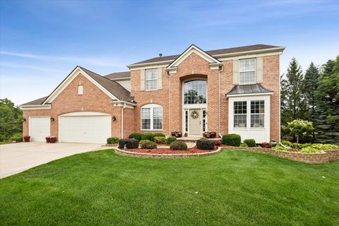 Photo of 8 Orchid Court, Streamwood, IL 60107 (MLS # 12697912)