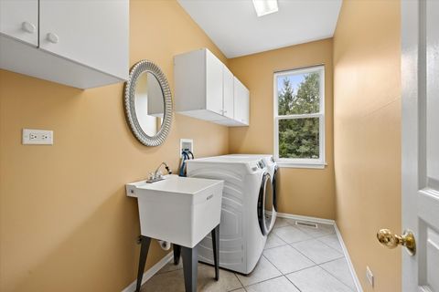 Tiny photo for 8 Orchid Court, Streamwood, IL 60107 (MLS # 12697912)