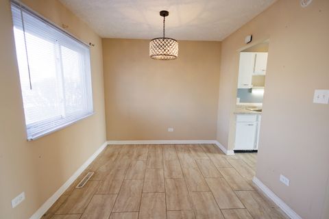 Tiny photo for 1119 S Curtis Avenue #E51, Kankakee, IL 60901 (MLS # 12554293)