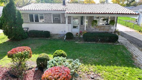 Photo of 2503 Fulle Street, Rolling Meadows, IL 60008 (MLS # 12511170)