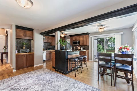 Tiny photo for 2634 Smith Street, Rolling Meadows, IL 60008 (MLS # 12674416)