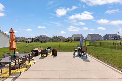 Tiny photo for 21037 Coventry Circle, Shorewood, IL 60404 (MLS # 12457218)