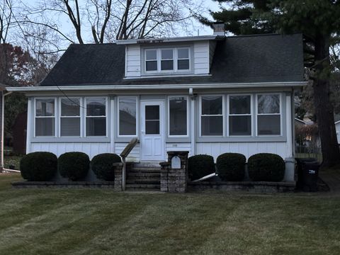 Photo of 309 N River Road, Fox River Grove, IL 60021 (MLS # 12522730)