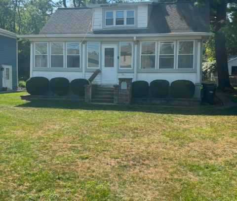 Tiny photo for 309 N River Road, Fox River Grove, IL 60021 (MLS # 12522730)