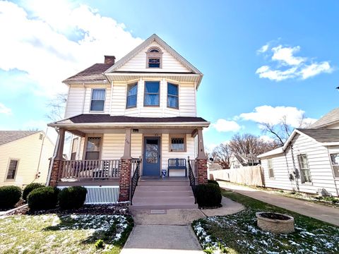 Photo of 700 W Main Street, Clinton, IL 61727 (MLS # 12597078)