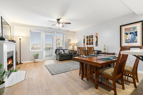 Tiny photo for 4950 N Western Avenue #3K, Chicago, IL 60625 (MLS # 12562297)