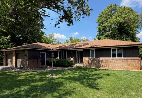 Tiny photo for 1106 E PEARL Drive, Mahomet, IL 61853 (MLS # 12624411)