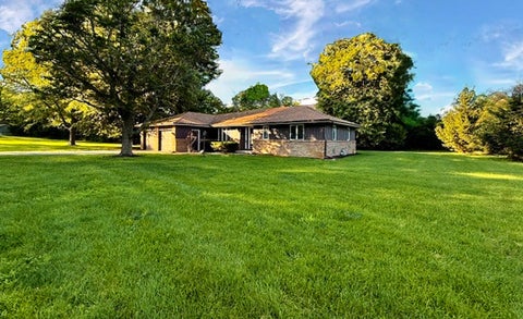 Tiny photo for 1106 E PEARL Drive, Mahomet, IL 61853 (MLS # 12624411)
