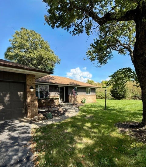 Tiny photo for 1106 E PEARL Drive, Mahomet, IL 61853 (MLS # 12624411)