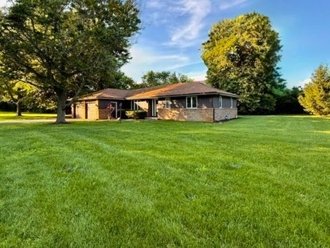 Tiny photo for 1106 E PEARL Drive, Mahomet, IL 61853 (MLS # 12624411)
