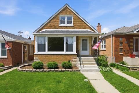 Photo of 5134 S Laporte Avenue, Chicago, IL 60638 (MLS # 12725848)