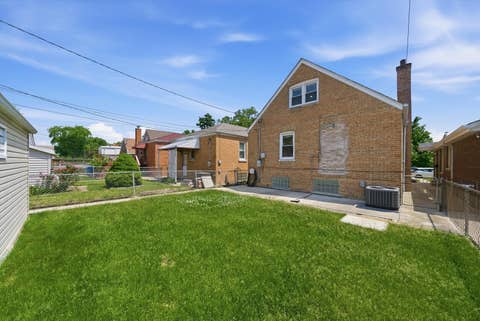 Tiny photo for 5134 S Laporte Avenue, Chicago, IL 60638 (MLS # 12725848)