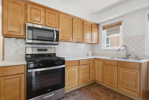 Tiny photo for 5134 S Laporte Avenue, Chicago, IL 60638 (MLS # 12725848)