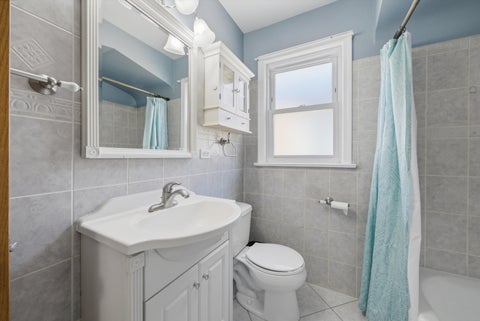 Tiny photo for 5134 S Laporte Avenue, Chicago, IL 60638 (MLS # 12725848)