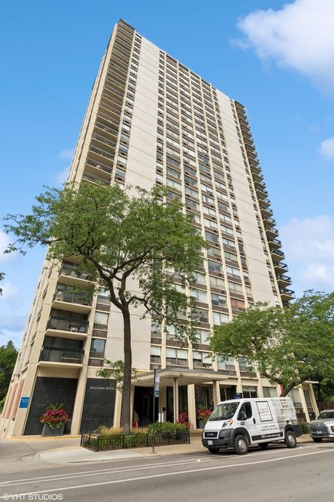 1355 N Sandburg Terrace 1402D Chicago IL 60610