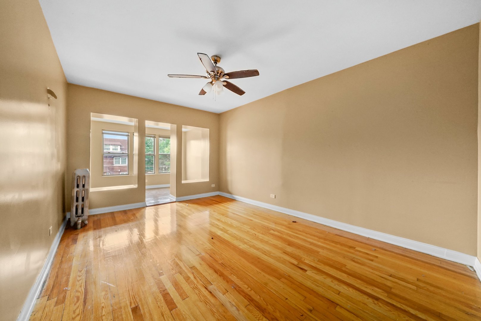 7220 S Yates Boulevard