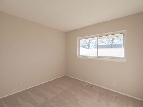 Tiny photo for 724 Surrey Drive, Streamwood, IL 60107 (MLS # 12519180)