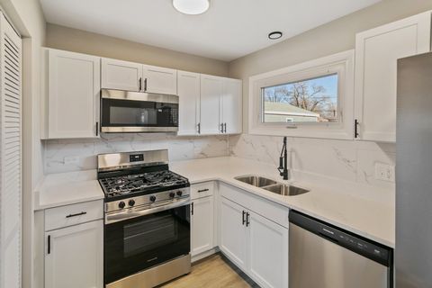 Tiny photo for 2302 Madonna Avenue, Joliet, IL 60436 (MLS # 12597714)