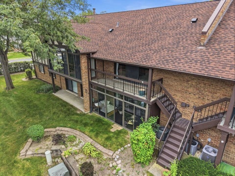 Tiny photo for 6157 Willowhill Road #D, Willowbrook, IL 60527 (MLS # 12763836)