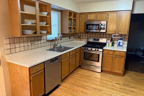 Tiny photo for 406 Juniper Drive, North Aurora, IL 60542 (MLS # 12736585)