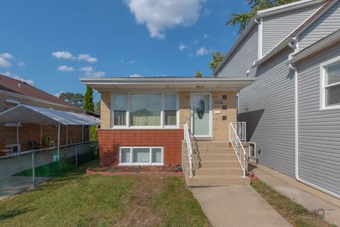 Photo of 3704 W 57th Street, Chicago, IL 60629 (MLS # 12488783)