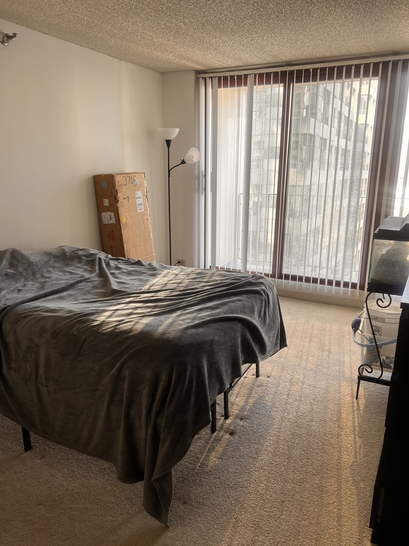 200 N Dearborn Street 3705