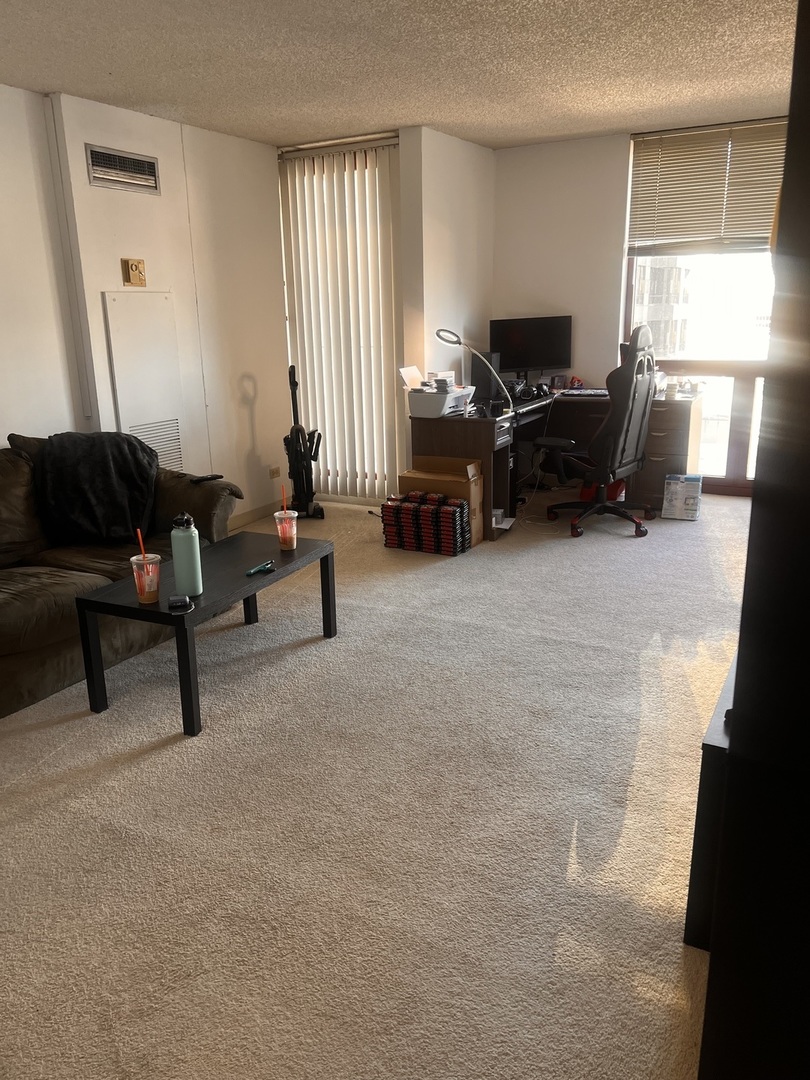 200 N Dearborn Street 3705