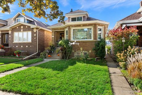 Tiny photo for 3118 N 76th Court, Elmwood Park, IL 60707 (MLS # 12506165)