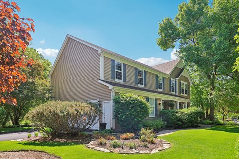 Tiny photo for 305 BUCKINGHAM Drive, Algonquin, IL 60102 (MLS # 12520641)