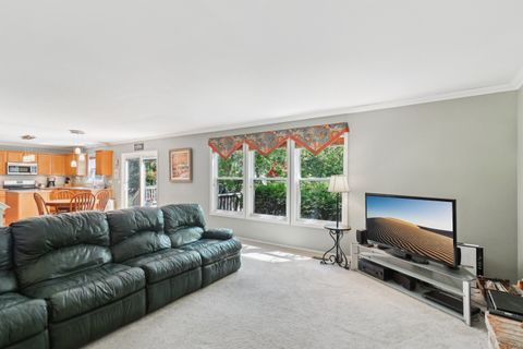 Tiny photo for 305 BUCKINGHAM Drive, Algonquin, IL 60102 (MLS # 12520641)