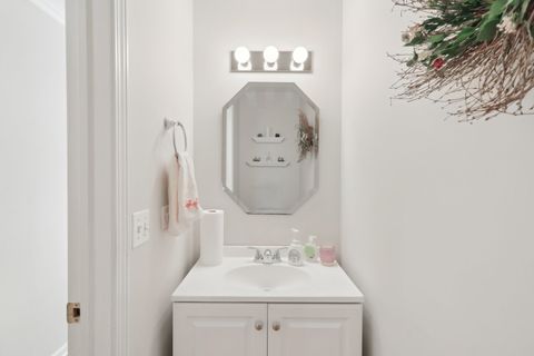 Tiny photo for 305 BUCKINGHAM Drive, Algonquin, IL 60102 (MLS # 12520641)