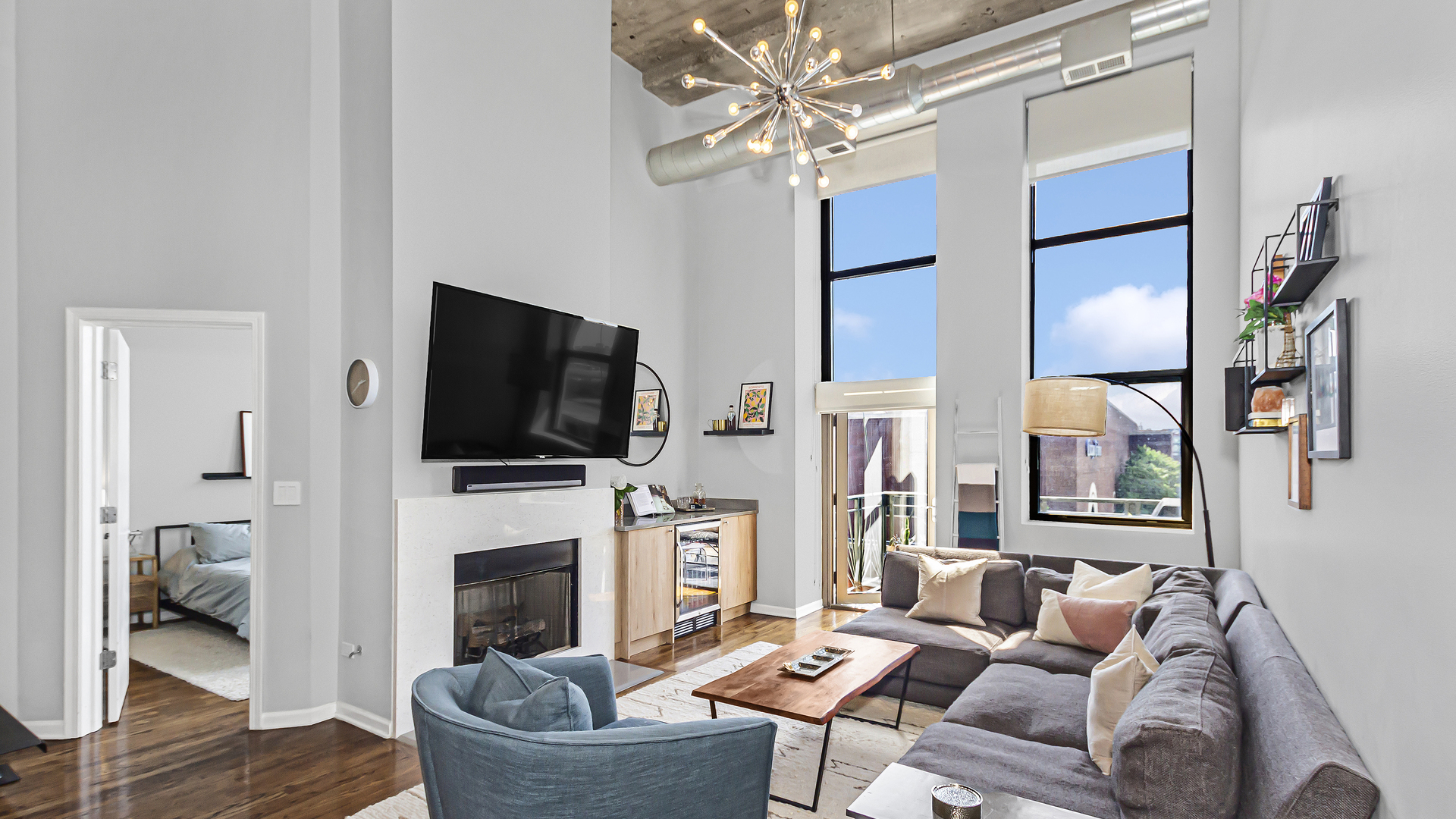 758 N Larrabee Street 408