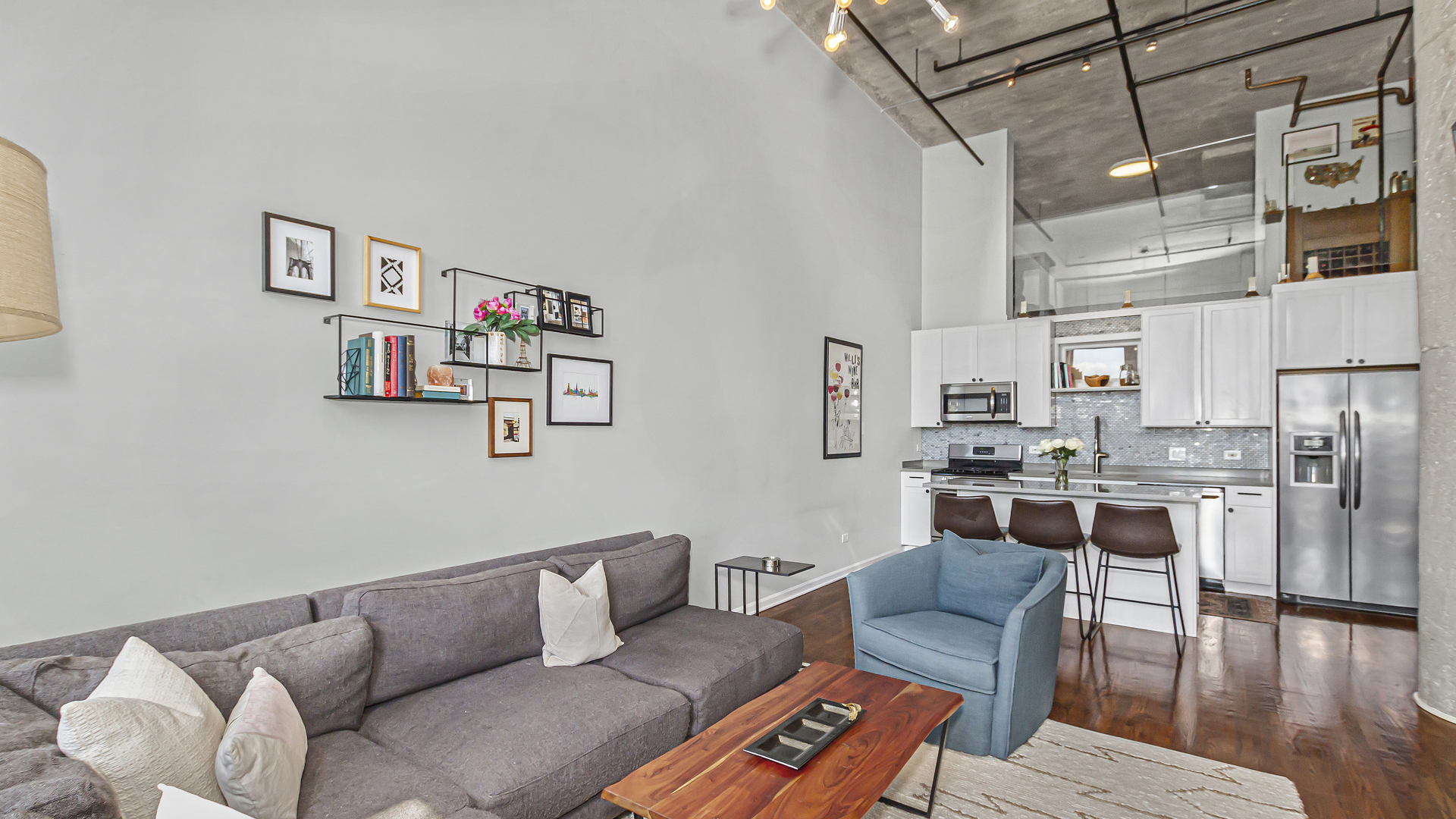 758 N Larrabee Street 408