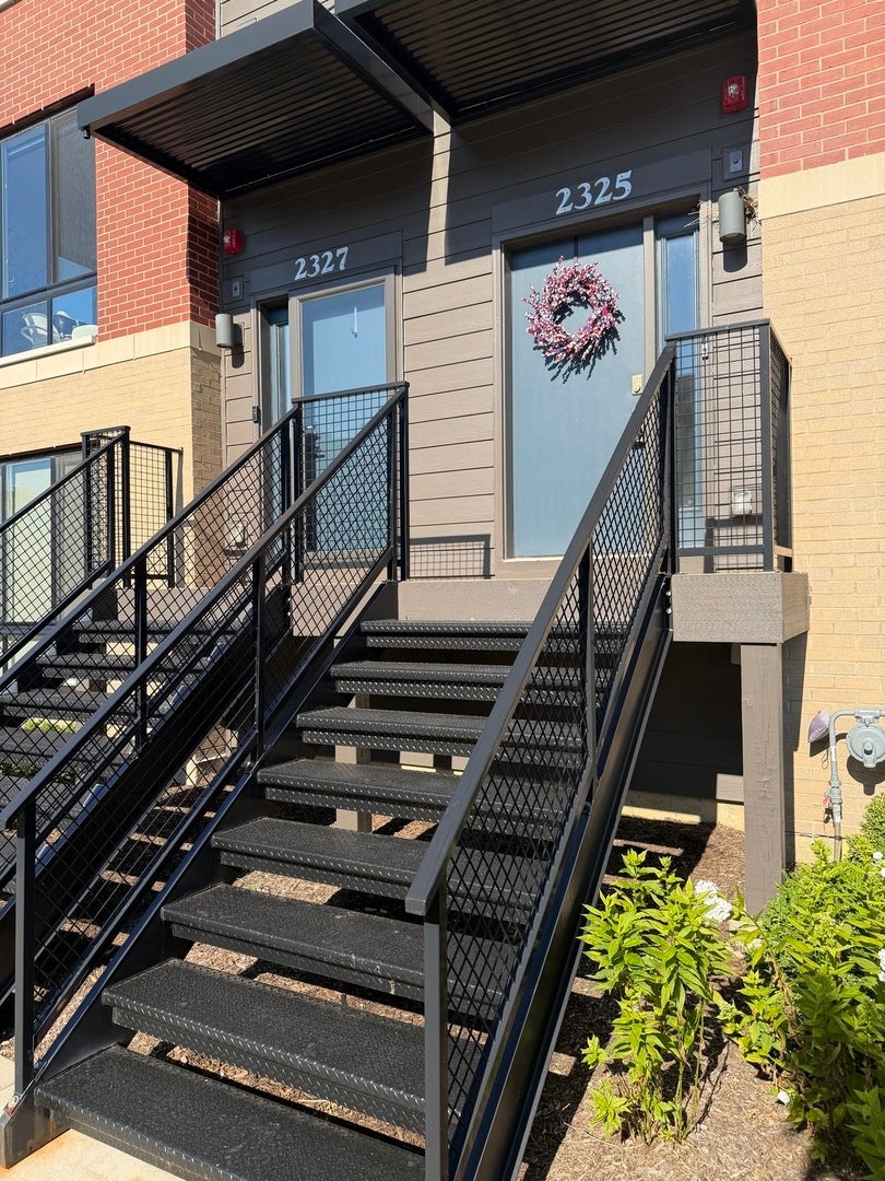 2325 Venture Drive