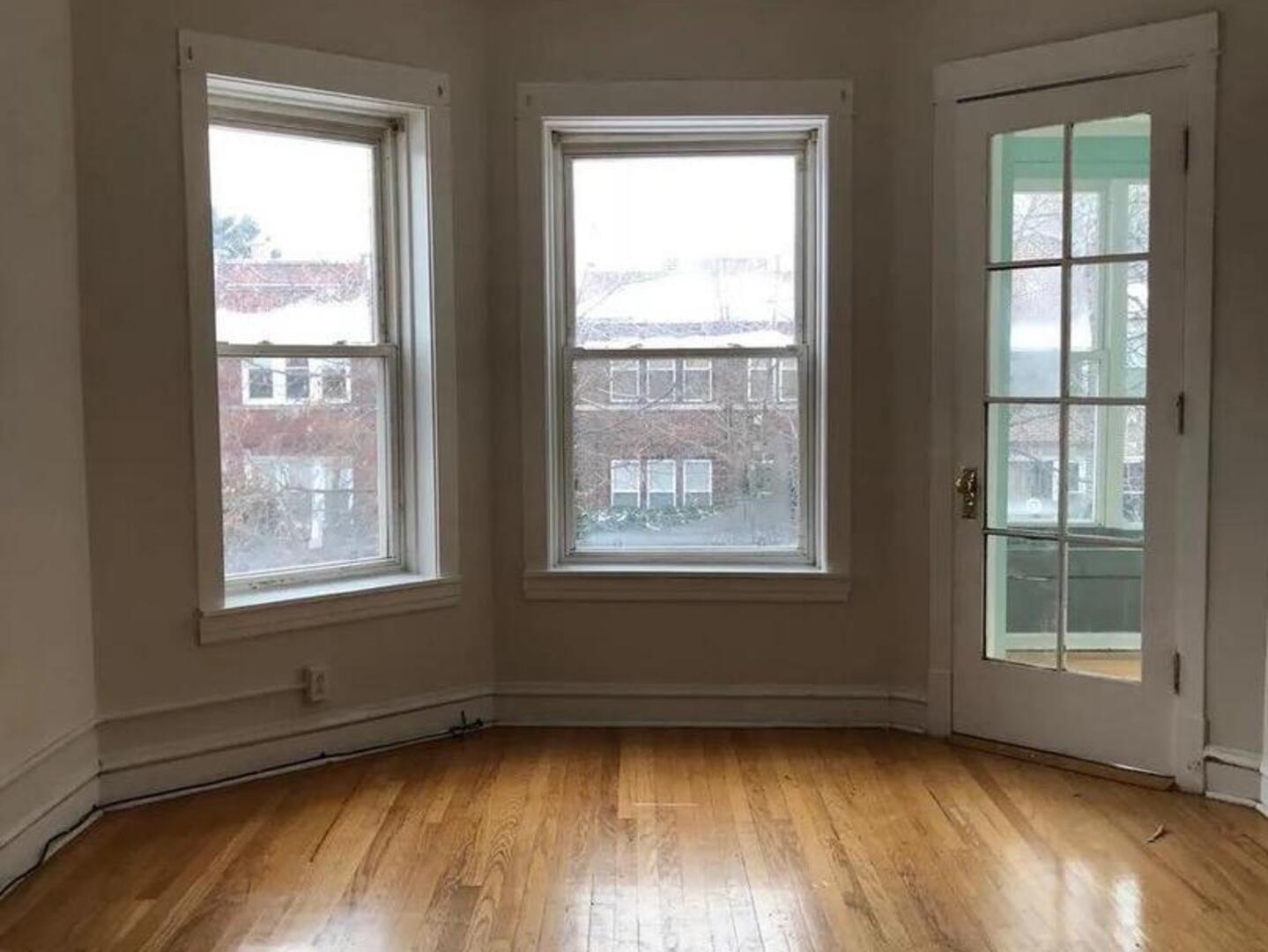 3322 W Pensacola Avenue
