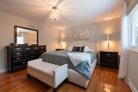 Tiny photo for 329 Montclare Lane, Wood Dale, IL 60191 (MLS # 12526964)