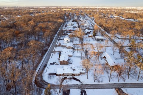 Tiny photo for 329 Montclare Lane, Wood Dale, IL 60191 (MLS # 12526964)