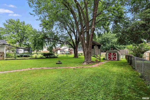 Tiny photo for 3011 N PINE Street, Davenport, IA 52804 (MLS # QC4266083)