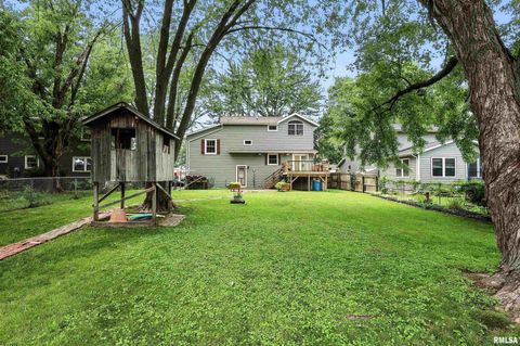 Tiny photo for 3011 N PINE Street, Davenport, IA 52804 (MLS # QC4266083)