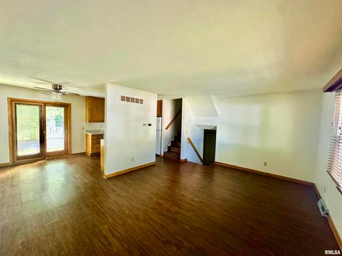 Tiny photo for 3011 N PINE Street, Davenport, IA 52804 (MLS # QC4266083)