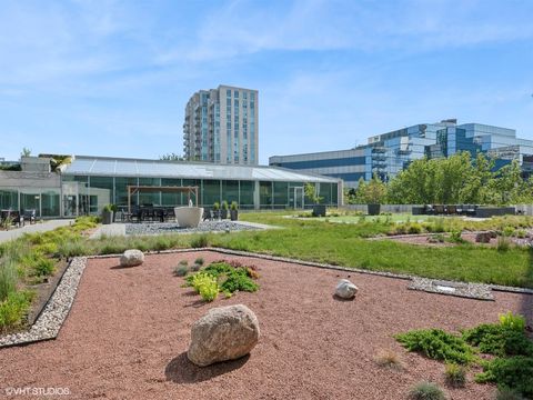 Tiny photo for 1720 Maple Avenue #2710, Evanston, IL 60201 (MLS # 12577672)