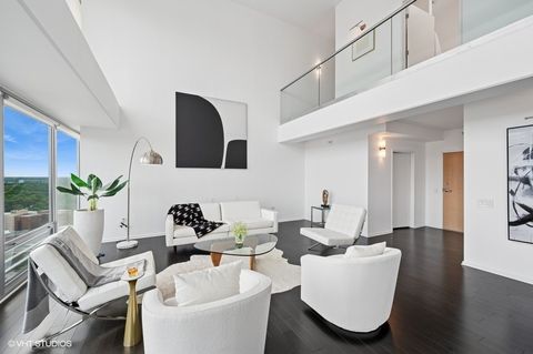 Tiny photo for 1720 Maple Avenue #2710, Evanston, IL 60201 (MLS # 12577672)