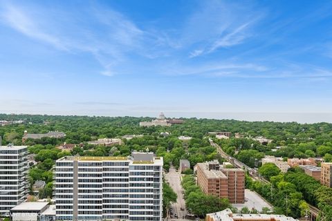 Tiny photo for 1720 Maple Avenue #2710, Evanston, IL 60201 (MLS # 12577672)