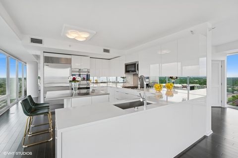 Tiny photo for 1720 Maple Avenue #2710, Evanston, IL 60201 (MLS # 12577672)