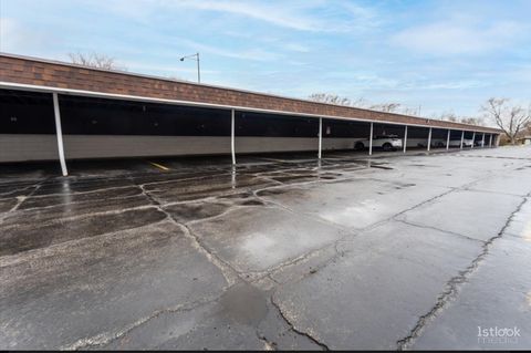 Tiny photo for 3237 S Manor Drive #314, Lansing, IL 60438 (MLS # 12501387)