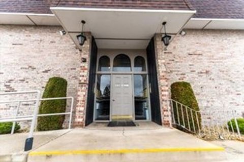 Photo of 3237 S Manor Drive #314, Lansing, IL 60438 (MLS # 12501387) Photo of 3237 S Manor Drive #314, Lansing, IL 60438 (MLS # 12501387)